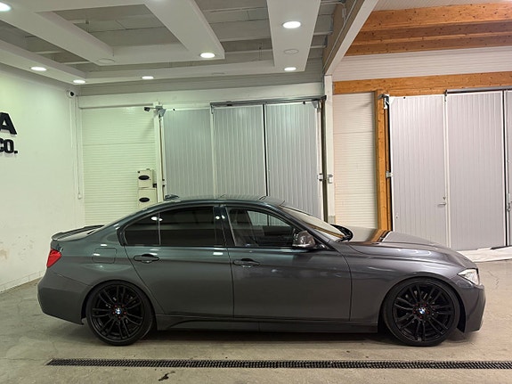 BMW 320 16 of 17