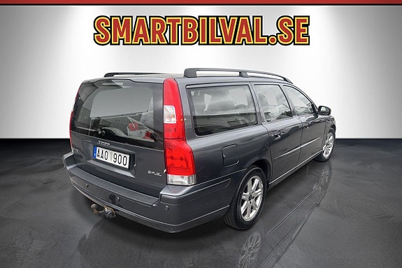 Volvo V70 4 of 23