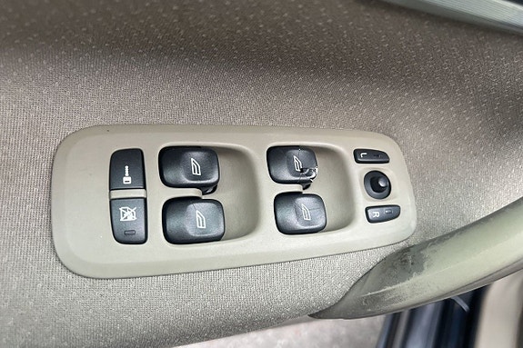Volvo V70 10 of 23