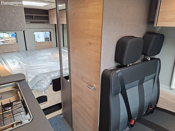 Dethleffs Globetrail 640 ES Active Automat Expedition Grey 11 of 21