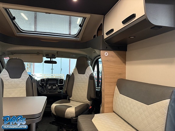Knaus L!VE TI 700 MEG PLATINUM SELECTION 7 of 20