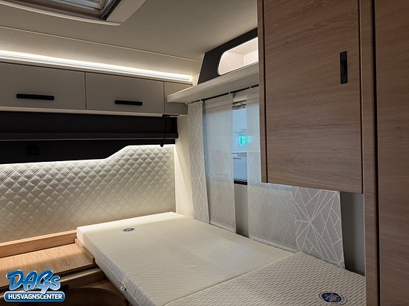 Knaus L!VE TI 700 MEG PLATINUM SELECTION 14 of 20