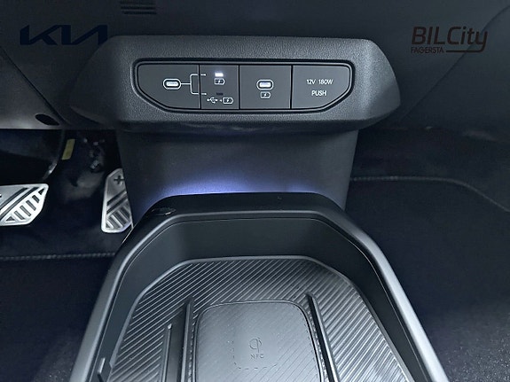Kia EV4 19 of 21