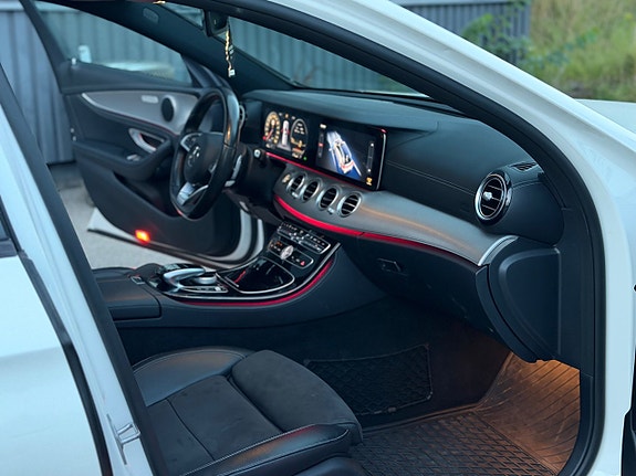 Mercedes-Benz E220 7 of 10
