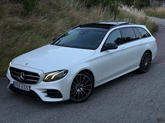 Mercedes-Benz E220 3 of 10