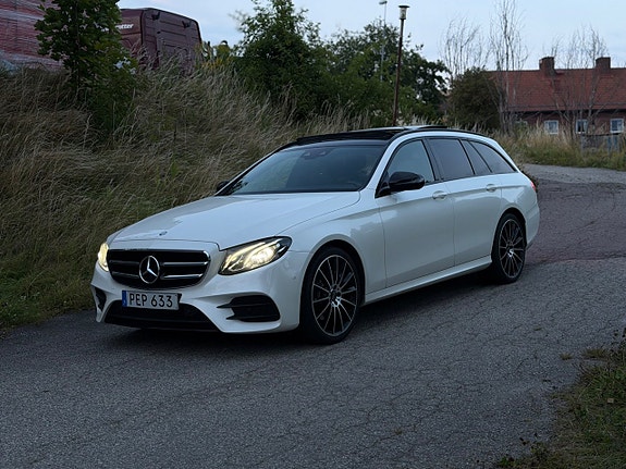 Mercedes-Benz E220 4 of 10