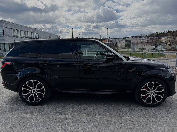 Land Rover Range Rover Sport 4 of 5