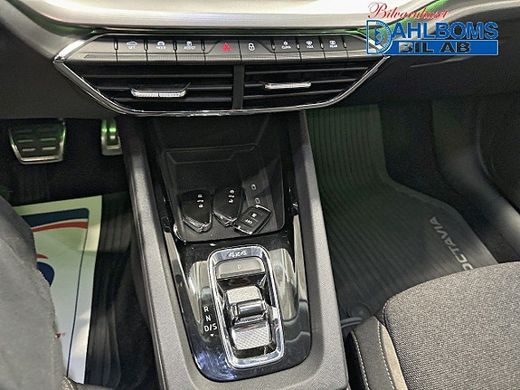 Skoda Octavia Scout 18 of 20