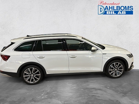 Skoda Octavia Scout 6 of 20