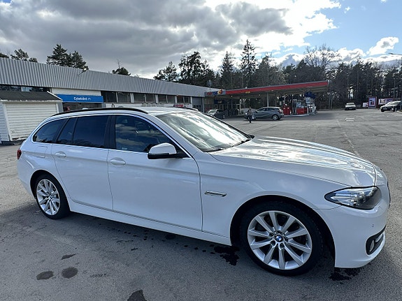 BMW 520d 2 of 5