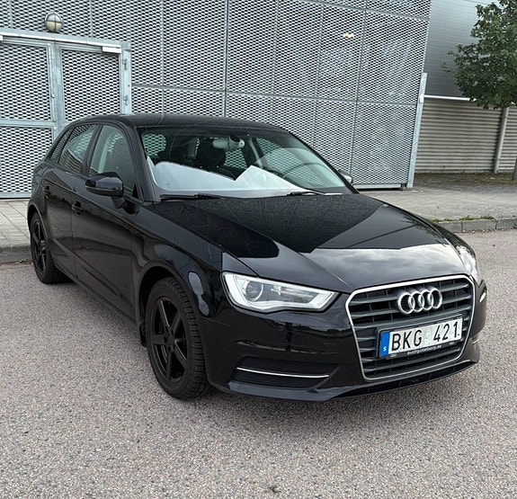 Audi A3 4 of 5