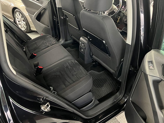 Volkswagen Tiguan 9 of 12