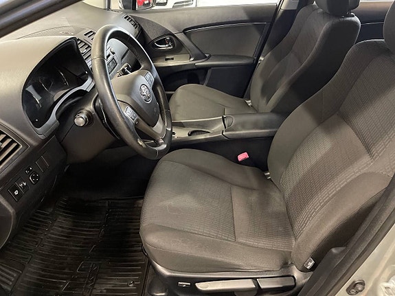 Toyota Avensis 6 of 13