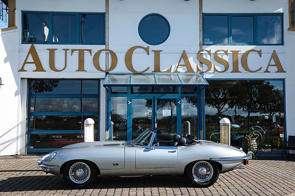 Jaguar E-TYPE 9 of 18