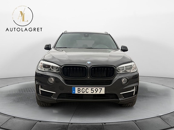 BMW X5 2 of 5