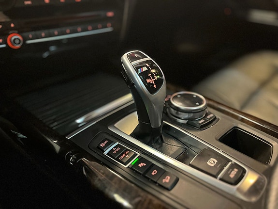 BMW X5 14 of 14