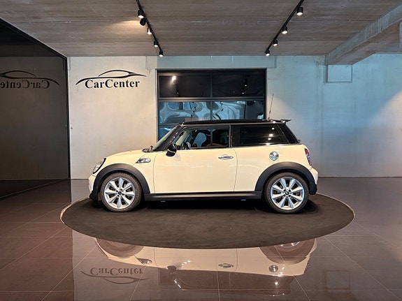 MINI Cooper S 11 of 17