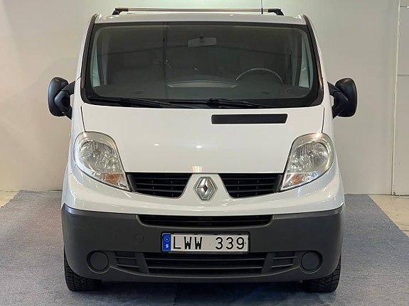 Renault Trafic 2 of 13