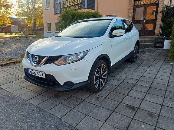 Nissan Qashqai 2 of 5