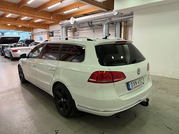 Volkswagen Passat 13 of 18