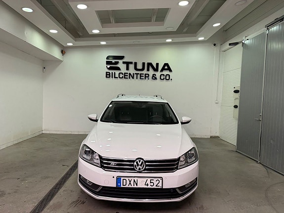 Volkswagen Passat 2 of 5