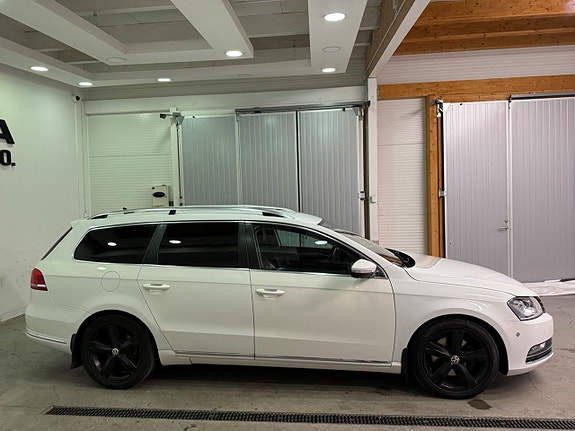 Volkswagen Passat 17 of 18