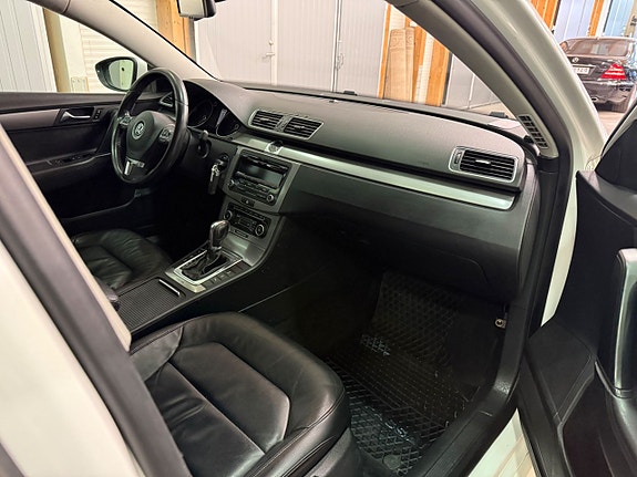 Volkswagen Passat 18 of 18