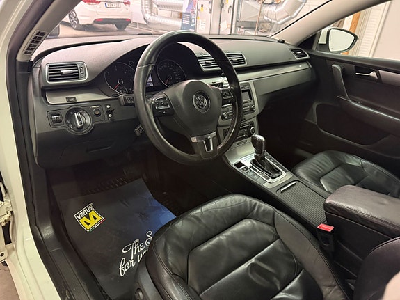 Volkswagen Passat 7 of 18