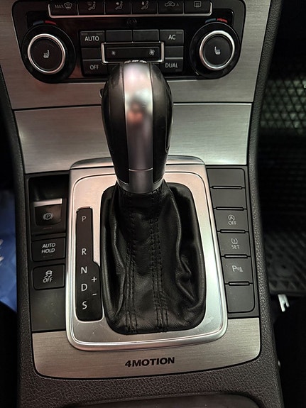 Volkswagen Passat 11 of 18