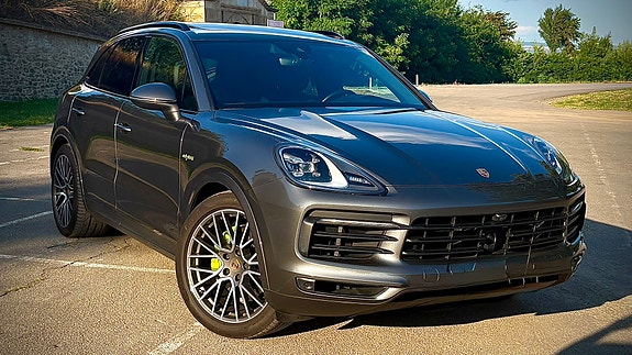 Porsche Cayenne 5 of 11