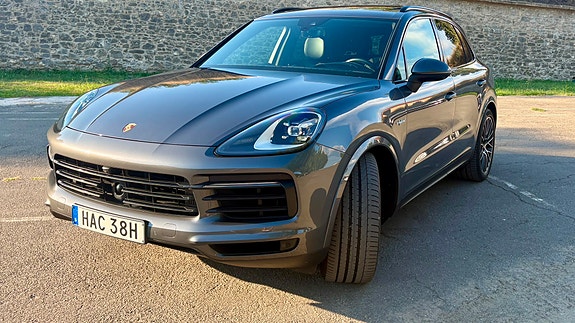 Porsche Cayenne 11 of 11