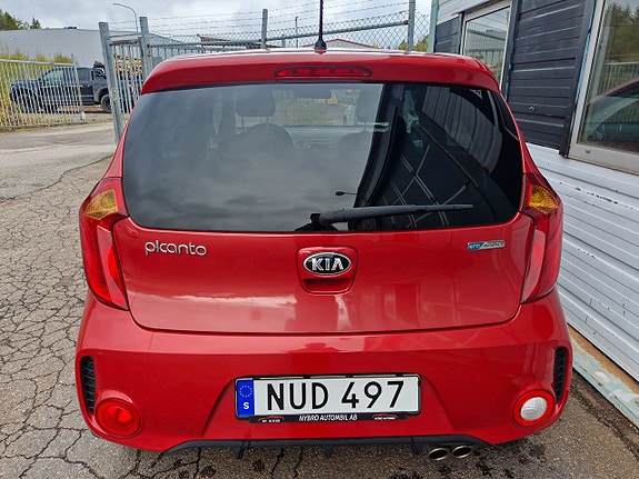 Kia Picanto 14 of 14
