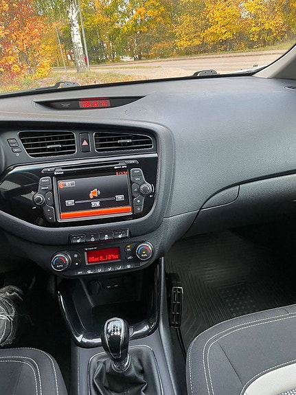 Kia Ceed 15 of 16