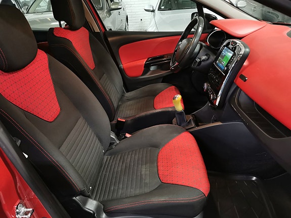 Renault Clio 9 of 19