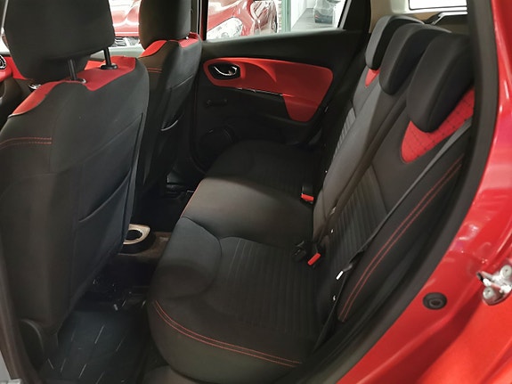 Renault Clio 12 of 19