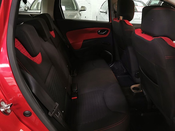 Renault Clio 11 of 19
