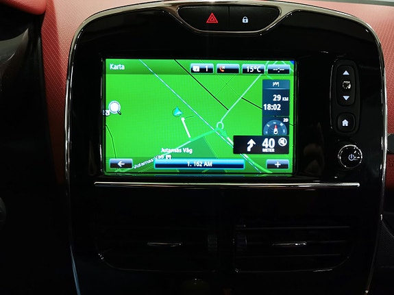 Renault Clio 16 of 19