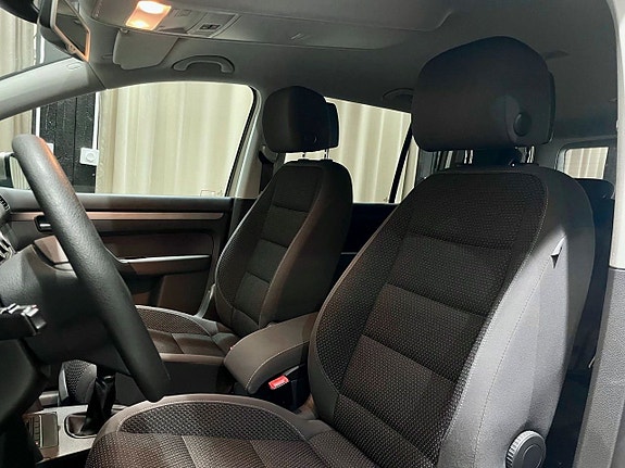 Volkswagen Touran 10 of 11
