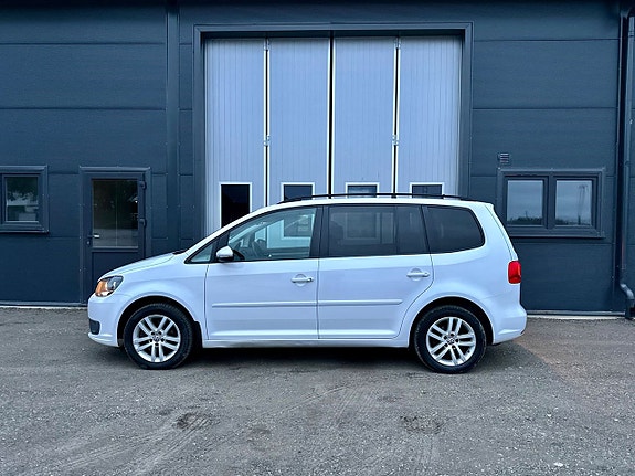 Volkswagen Touran 6 of 11