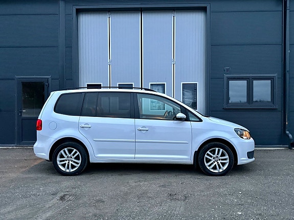 Volkswagen Touran 5 of 5