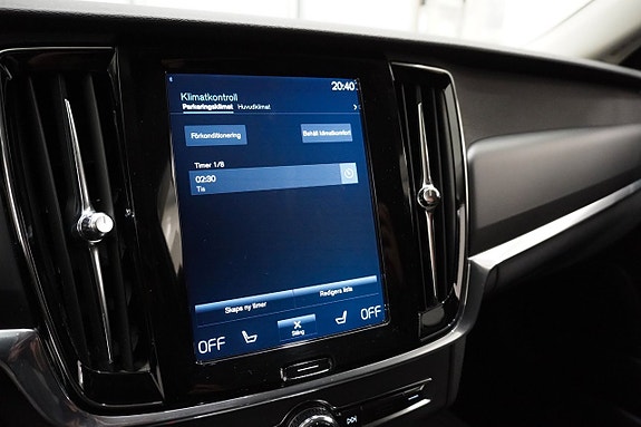 Volvo V90 16 of 21