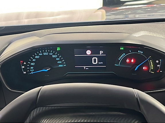 Peugeot 2008 11 of 26