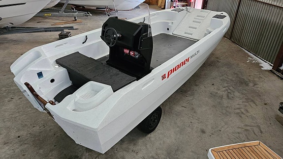 Pioner Multi III ny -22 mittpulpet Yamaha F70 BETL -26 NYA! 3 of 5
