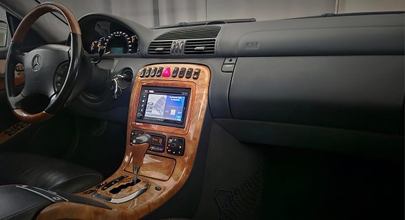 Mercedes-Benz CL55 10 of 23