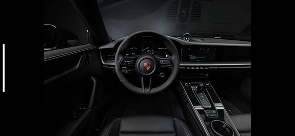 Porsche 911 Carrera 4S 9 of 15