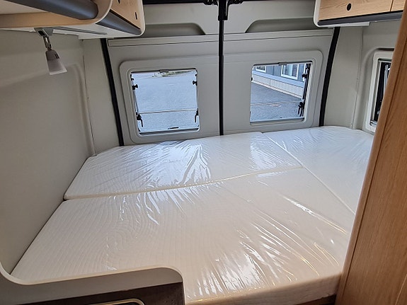 Sunlight Cliff 540 Adventure 140 hk, automat, solcell, metallic 16 of 25