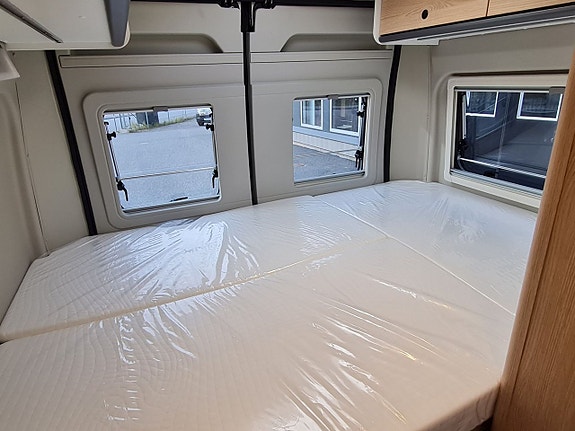 Sunlight Cliff 540 Adventure 140 hk, automat, solcell, metallic 17 of 25