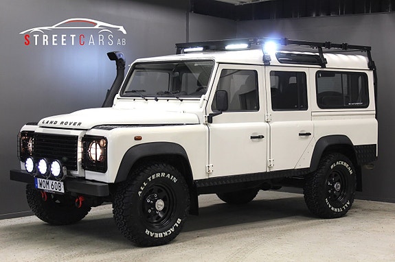 Land Rover Defender 110