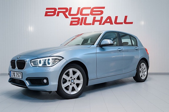 BMW 118d 3 of 5