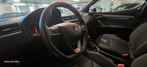Seat Arona 8 of 8